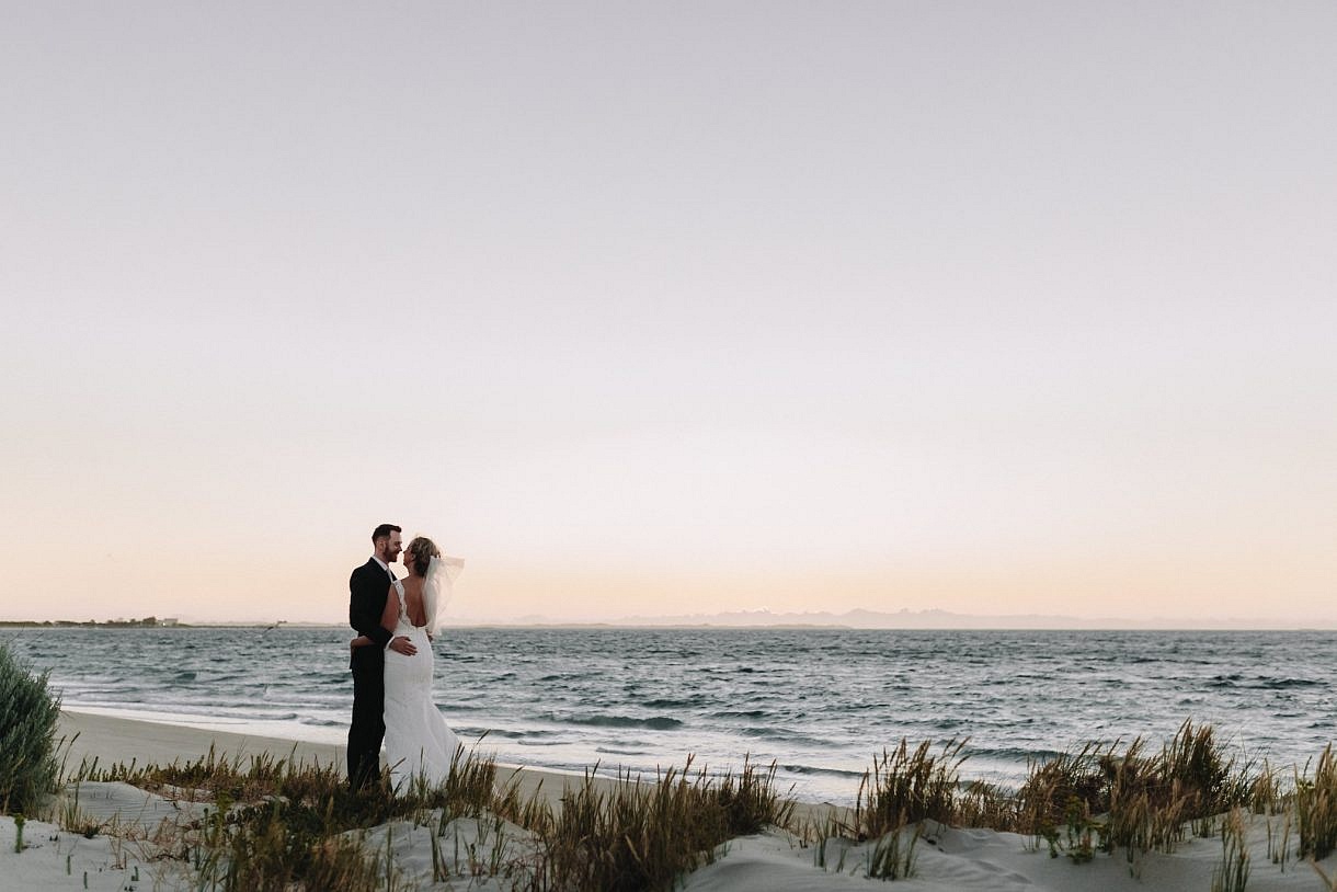 Bride and groom Sunset Adam Levi Browne photography Coogee Beach Surf Life Saving club