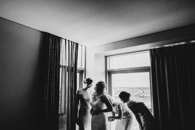 Bridesmaid Getting Ready At Frasers Suites