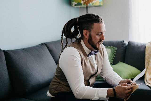 Groomm Reads Love Note From Bride